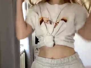 stellamoore Live Webcam on CamSoda