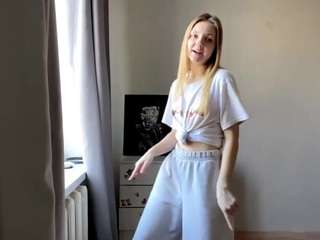 stellamoore Live Webcam on CamSoda