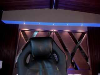  venus-cooper chat room