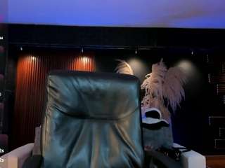 venus-cooper webcam model