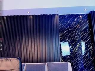 venus-cooper live webcam show