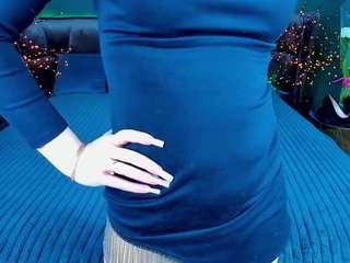annasnow99, female webcam model,  years old, on live webcam