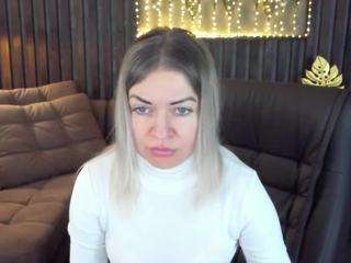 annasnow99 live cam profile