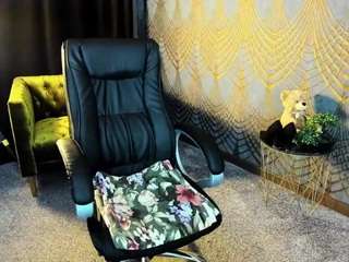 annasnow99's CamSoda show and profile