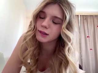 Live stream of chloe-show