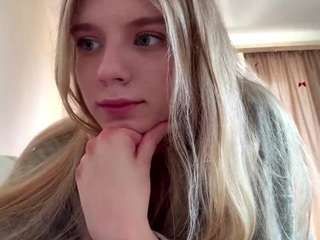 chloe-show