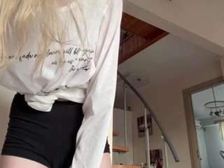 chloe-show