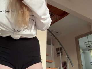 chloe-show