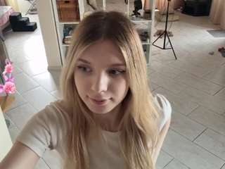 chloe-show