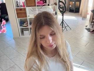chloe-show