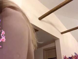 chloe-show