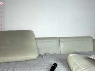 Chloe Show live webcam show