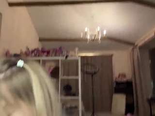 chloe-show