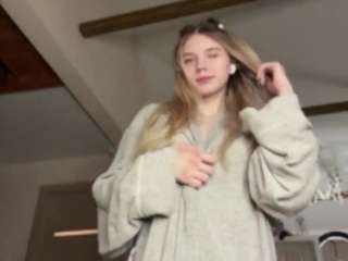 chloe-show