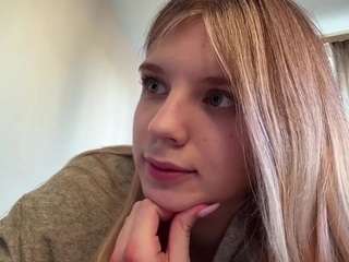 chloe-show