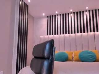  emilyjohnsonx1 chat room