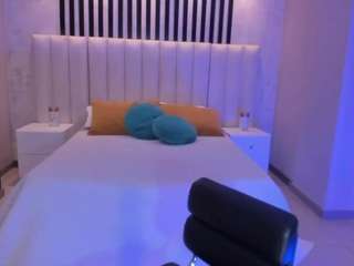 EmilyJohnsonX1
