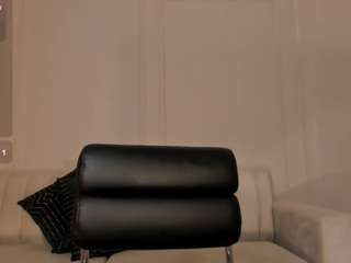 emilyjohnsonx1's CamSoda show and profile