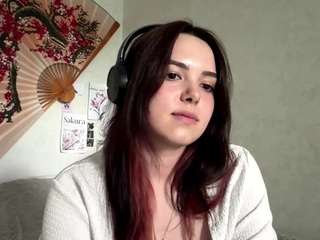 Emy-BLOOM