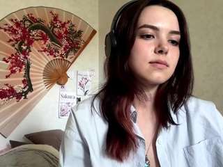Emy-BLOOM