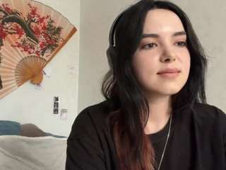 Emy-BLOOM