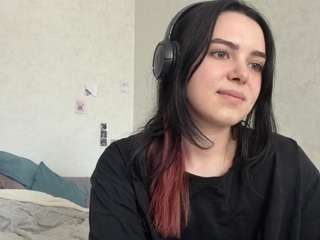 emy-bloom live webcam show