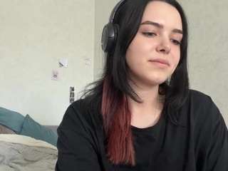 emy-bloom live webcam show