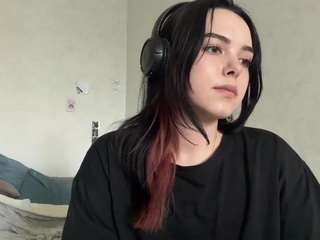 emy-bloom live webcam show