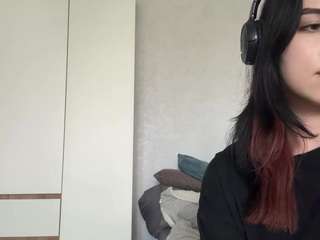 emy-bloom live webcam show