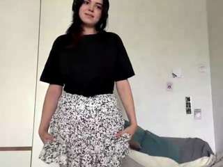 emy-bloom live webcam show