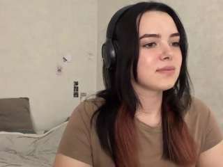 Emy-BLOOM live webcam show