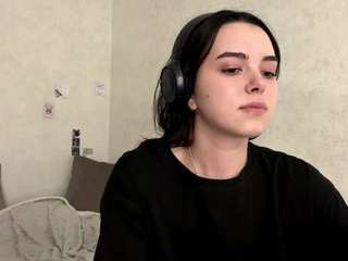 Emy-BLOOM