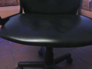  karol-yanil chat room