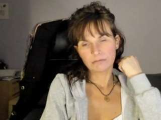 kathysky Live Webcam on CamSoda