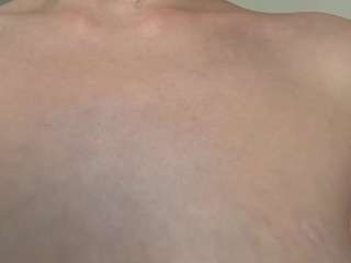 Este modelo está en vivo ahora. madelineharris