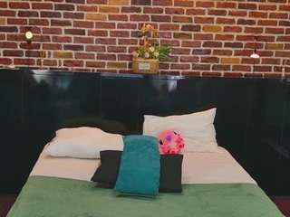 megansin Finger live webcam