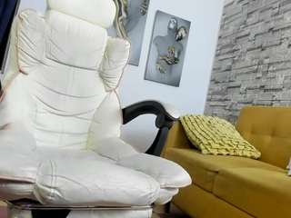 mike-guzman Live Webcam on CamSoda