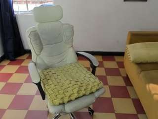 mike-guzman Live Webcam on CamSoda