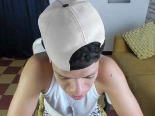 mike-guzman live cam profile