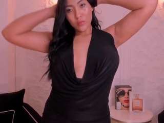 Natalie Lewis live webcam show