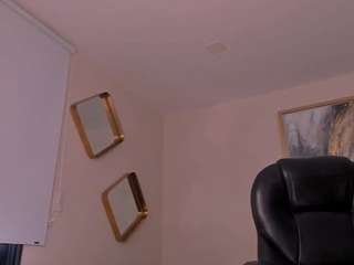 Natalie Lewis live cam preview