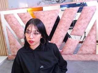 niinasissy's CamSoda show and profile