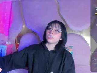 niinasissy's CamSoda show and profile