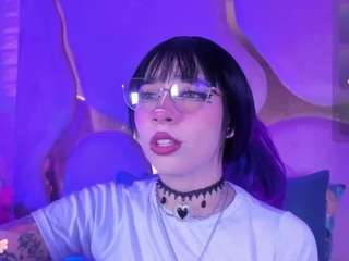 Live cam show with NiinaSissy