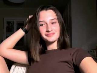 strong-magic Live Webcam on CamSoda