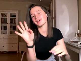 le modèle strong-magic est en webcam porno dans un show sur le site camsoda, il possède les tags suivants: athletic,blowjob,camel toe,cowgirl,cum in pussy,doggy style,erotic dance,flashing,green eyes,no drinking,smoking,big tits,brown hair,hd