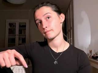 strong-magic Live Webcam on CamSoda