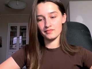 strong-magic's CamSoda show and profile