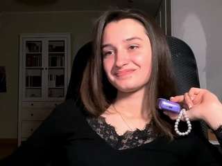 strong-magic Live Webcam on CamSoda