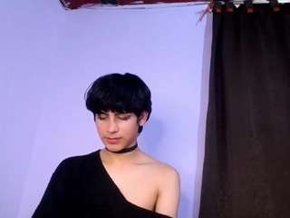 sweetass-18 Live Webcam on {site_name}